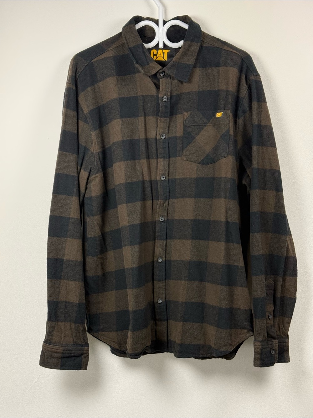 Caterpillar Brown and Black Plaid Flannel Shirt size Large Large like new
